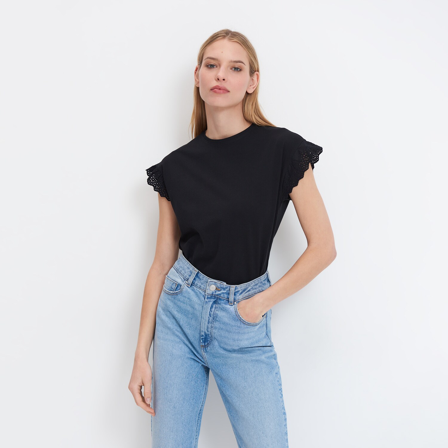 Blúzka s priesvitnými detailmi