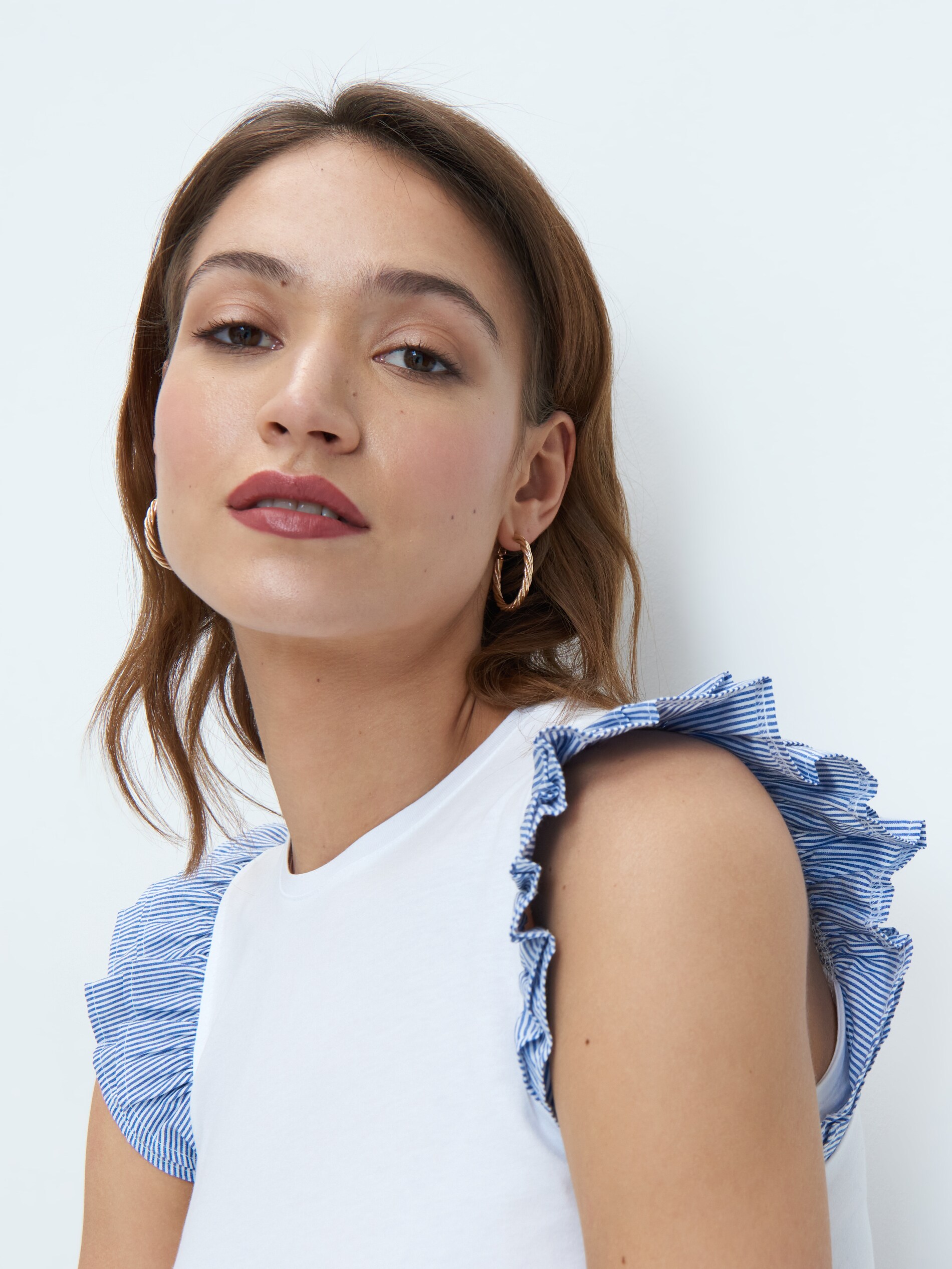 Tričko s volánikmi